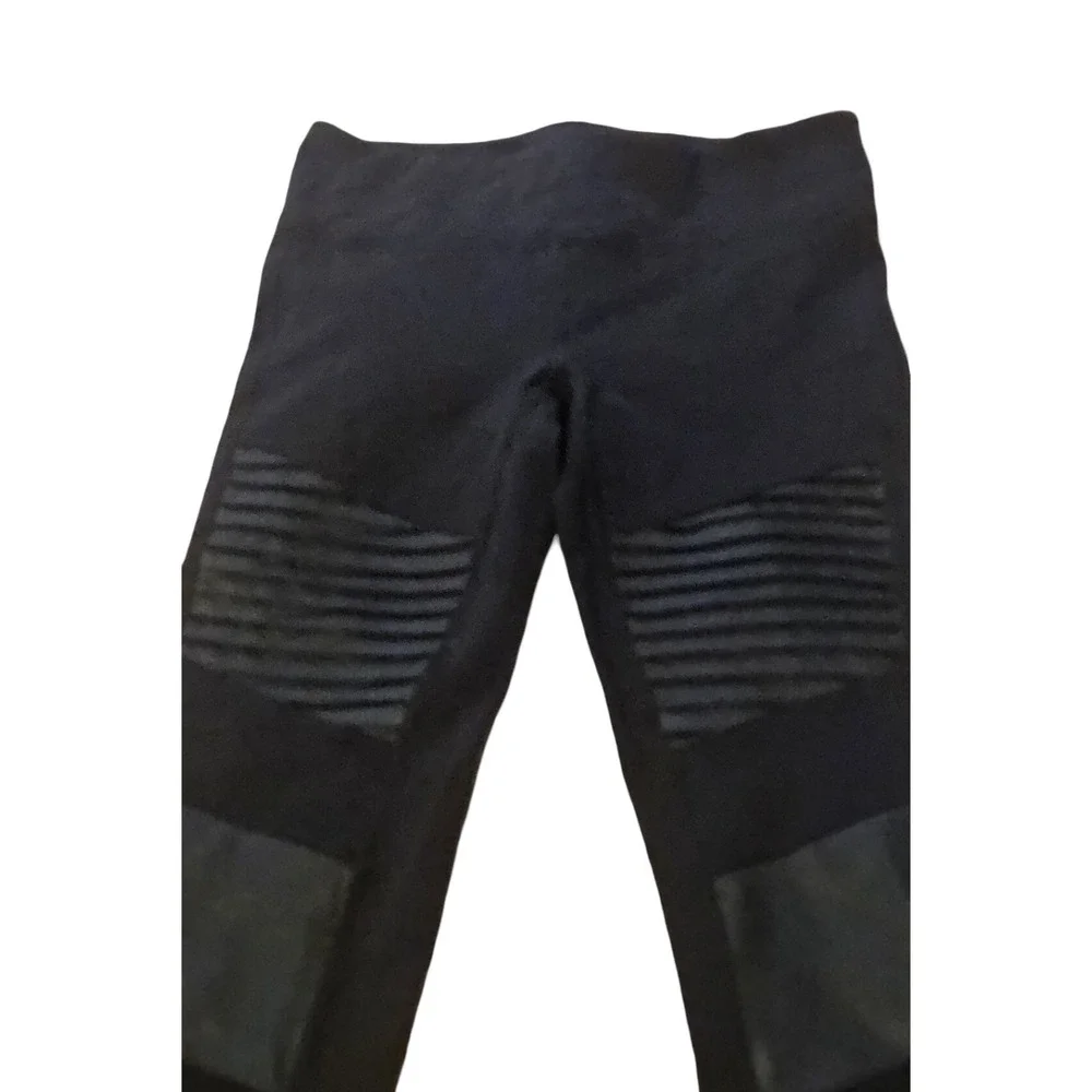 Alo Yoga High-Waist Moto Leggings Black Quilted Panels Size Large